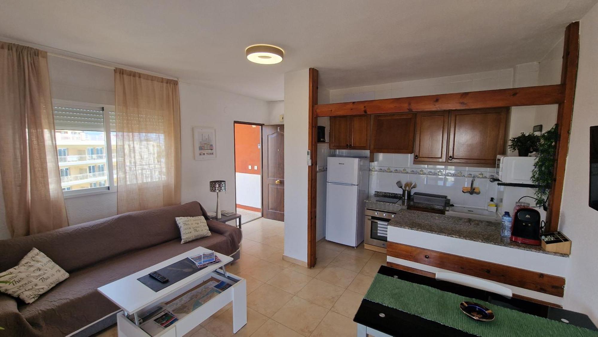 Apartamento De 1 Habitacion Frente Al Mar Y Con Piscina Apartment Benicassim Exterior photo